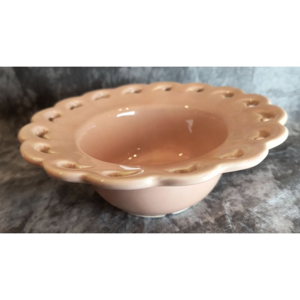 Vintage Calif USA Scalloped Edge Pink Peach Ceramic Bowl #48